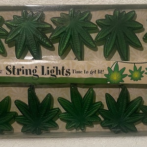 Stonerware Pot leaf string lights
