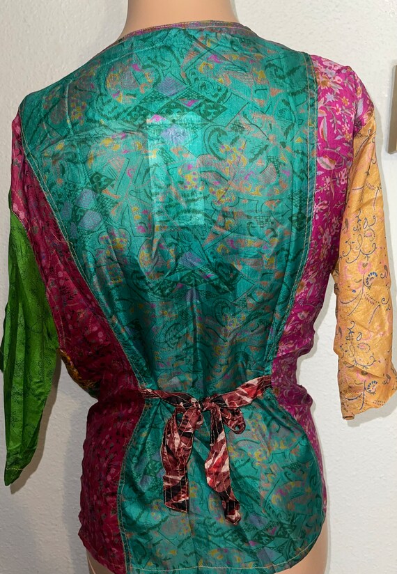 Lightweight, delicate silk beautiful patchwork sh… - image 3