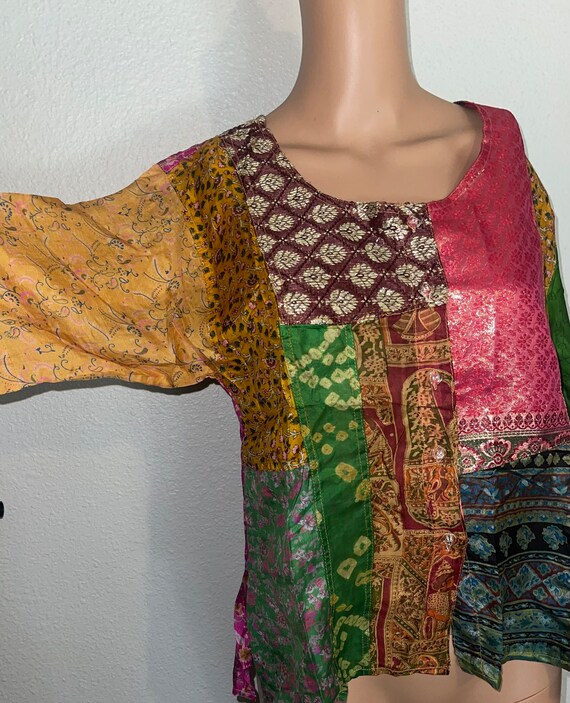 Lightweight, delicate silk beautiful patchwork sh… - image 4