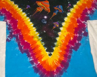 Liquid Blue Vintage Mushrooms in Space Tie Dye T-shirt. Size