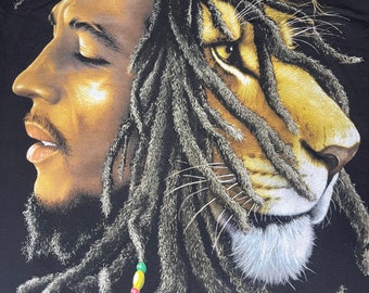 Zion Rootswear Bob Marley & Lion Graphic Long Sleeve T-Shirt. Size Large