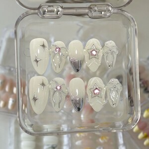 Chrome Bowknot Press On Nails: 3D Silver Faux Acrylic Nails
