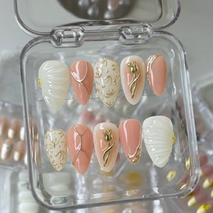 pink gold flower nail/ custom press on nails/ hand made Press on Nails/Faux Acrylic Nails/ Gel Nails/Press on Nails