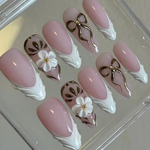 Uñas postizas con lazo de flores 3D: uñas de gel acrílico de imitación hechas a mano