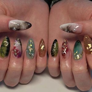 free style graffiti nails / hand painted nail /custom press on nails/ hand made Press on Nails/Faux Acrylic Nails/ y2k Nail