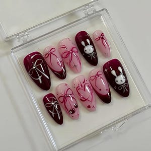 Uñas postizas con lazo de conejito: uñas de gel acrílico de imitación personalizadas