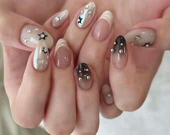 Y2K Freestyle Press On Nails: Handbemalte Kunstacrylgelnägel