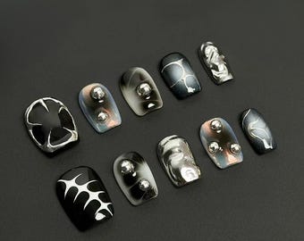 Silber Schwarz Y2K Press On Nails: Handgefertigte Faux Acrylgelnägel