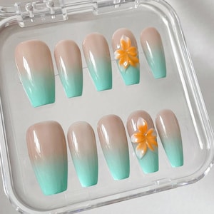 ombre 3d flower french nails/ custom press on nails/ hand made Press on Nails/Faux Acrylic Nails/ Gel Nails/Press on Nails