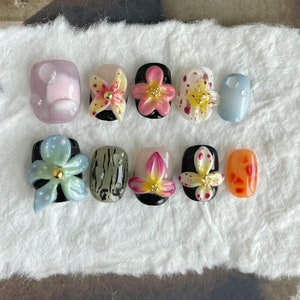 3d flower nails/ custom press on nails/ hand made Press on Nails/Faux Acrylic Nails/ Gel Nails/Press on Nails