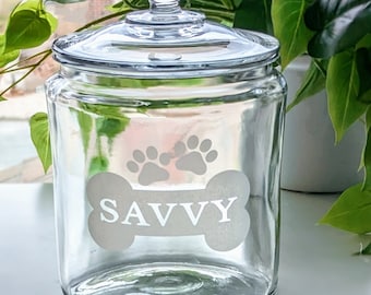 Personalized Glass Dog Treat Jar Glass Dog Bone Decor Bone Dog Gift Veterinarian Personalized Gift Dog Treat Jar Dog Mom Gift Dog Decor