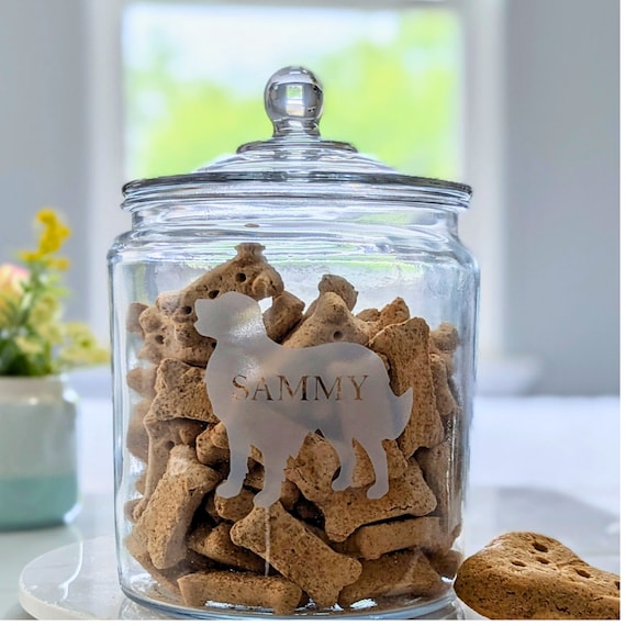 Personalized Golden Retriever Glass Dog Treat Jar with Lid