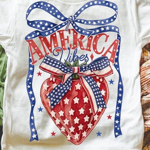 Amerika Erdbeere PNG, trendige 4. Juli Sublimation, USA Flaggendesign, Amerika Vibes Shirt PNG, Sommer Retro digitaler Download
