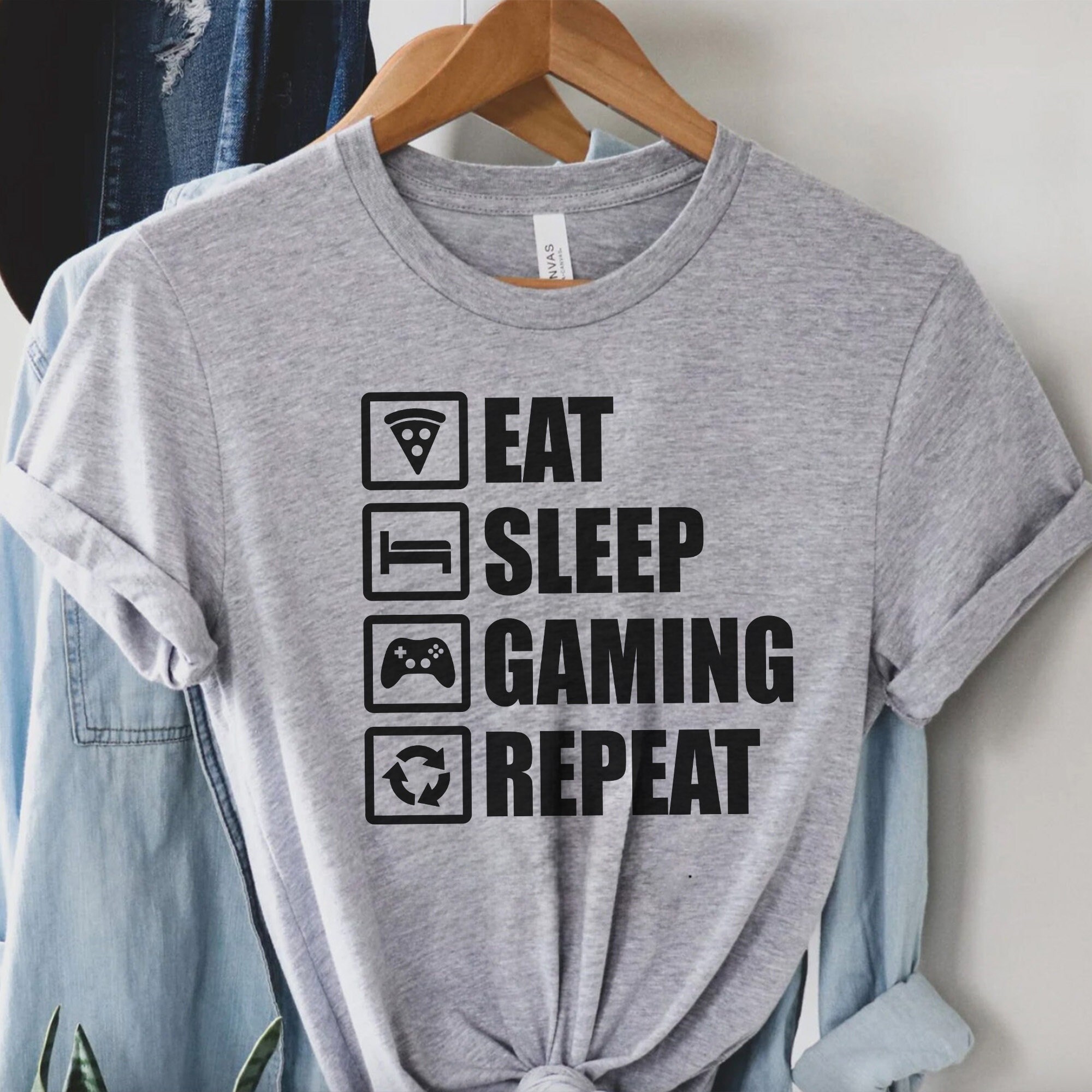  Funny give me all your ROBUX girl VR gamer or pc gaming T-Shirt  : Clothing, Shoes & Jewelry