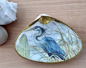 Majestic Blue Heron Decoupage Clam Shell