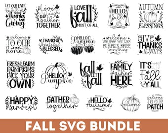 Puede incluir: Un conjunto de diseños SVG en blanco y negro con temática otoñal. Los diseños incluyen frases como "Hello Pumpkin" y "Autumn Blessings", junto con ilustraciones de calabazas y acentos de hojas. El paquete se titula "Fall SVG Bundle".