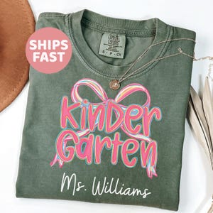 Comfort Colors® Kindergarten Lehrerin Shirt, Kindergarten Shirt, Kindergarten Shirt, Kinder Crew, Kindergarten Lehrerin Schulanfang Shirt, Pre-K Lehrerin
