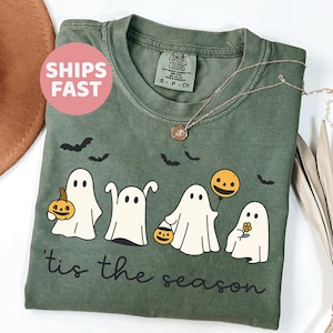 Camiseta de Halloween Tis The Season, camiseta de colores cómodos de Halloween, camiseta retro de fantasmas, camiseta linda de otoño, camiseta de Halloween para mujer, temporada de calabazas