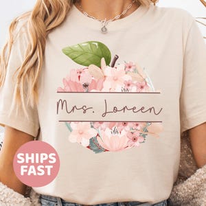 Personalized Teacher Shirt Gift for Teacher Appreciation, Custom Teacher Apple Shirt, Teacher Team Shirt Teacher Gift, Cute Teacher Tshirt