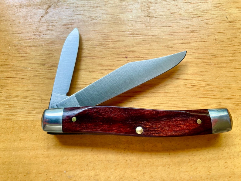 Very Rare Shrade 2blade Folding Pocket Knife. Mint Condition mystery