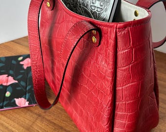 Sac à main en cuir embossé croco