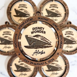 Custom Cruise Trip Round Christmas ornament