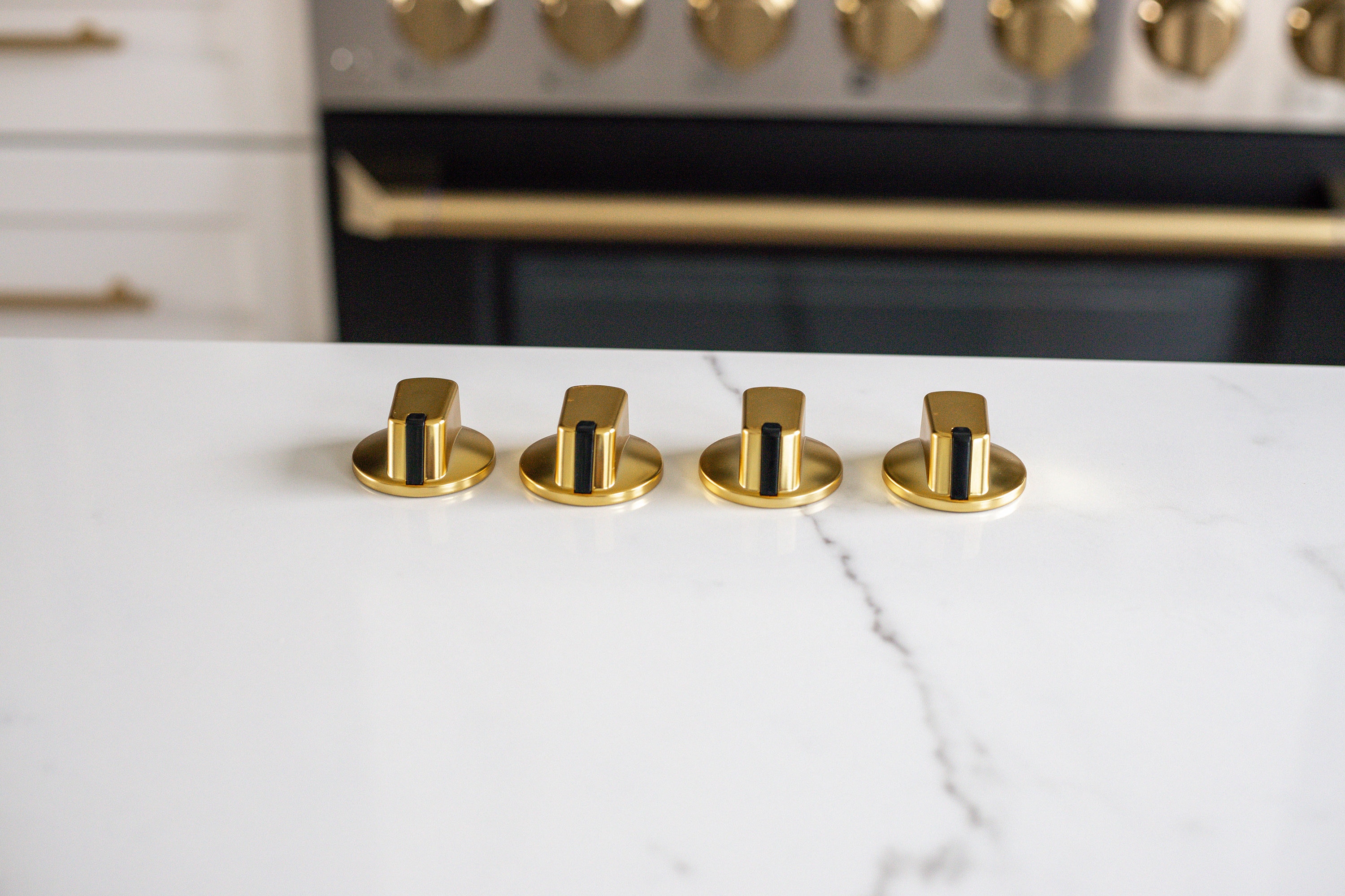 Gold Bow Knobs, Set of 6 + Reviews