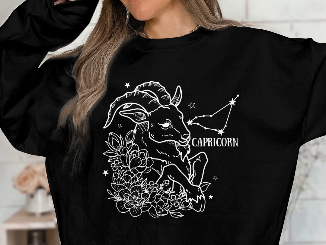 Capricorn Astrology Witch Gothic Men's Short Sleeve Shirt