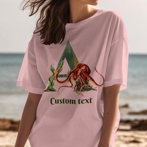 Camiseta gráfica personalizada com polvo e plantas aquáticas, camiseta unissex inspirada na natureza, camiseta exclusiva da Ocean Life, presente para entusiastas marinhos
