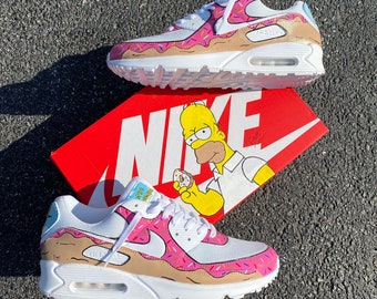 Homer's Air Max 90s met donutthema