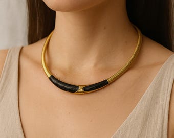 Vinatge Monet Omega Chocker Necklace Gold and black enamel collar 1980 Statement