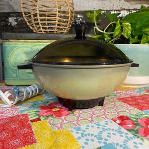Cornwall Bun Warmer in Avocado Green