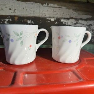 Corelle English Meadow Mugs Vintage Set of 2 Corningware