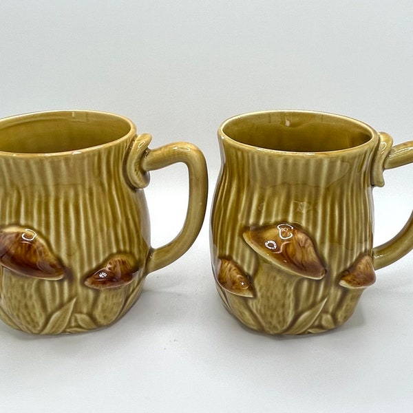 1970’s vintage Royal Sealy groovy set of 2 mushroom mugs - tan and brown kitchenware - ceramic coffee or tea cups