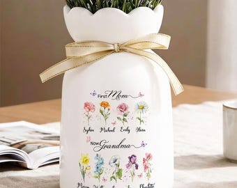 First Mom Now Grandma, Personalized New Grandma Vase, Custom Birth Flower Ceramic Vase, New Grandma Gift from Kids, Mom Nanny Nana Gift
