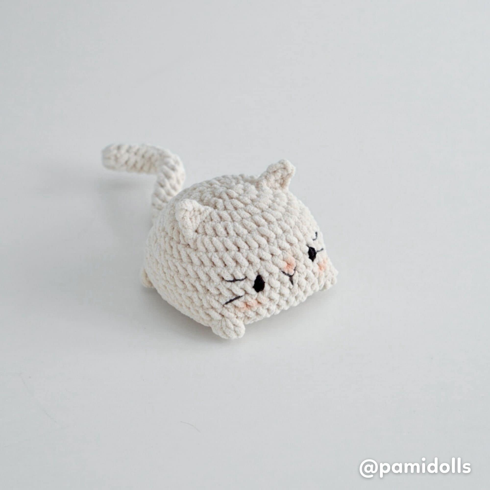 縫わない猫のお団子かぎ針編みパターン、あみぐるみ猫パン（デジタル