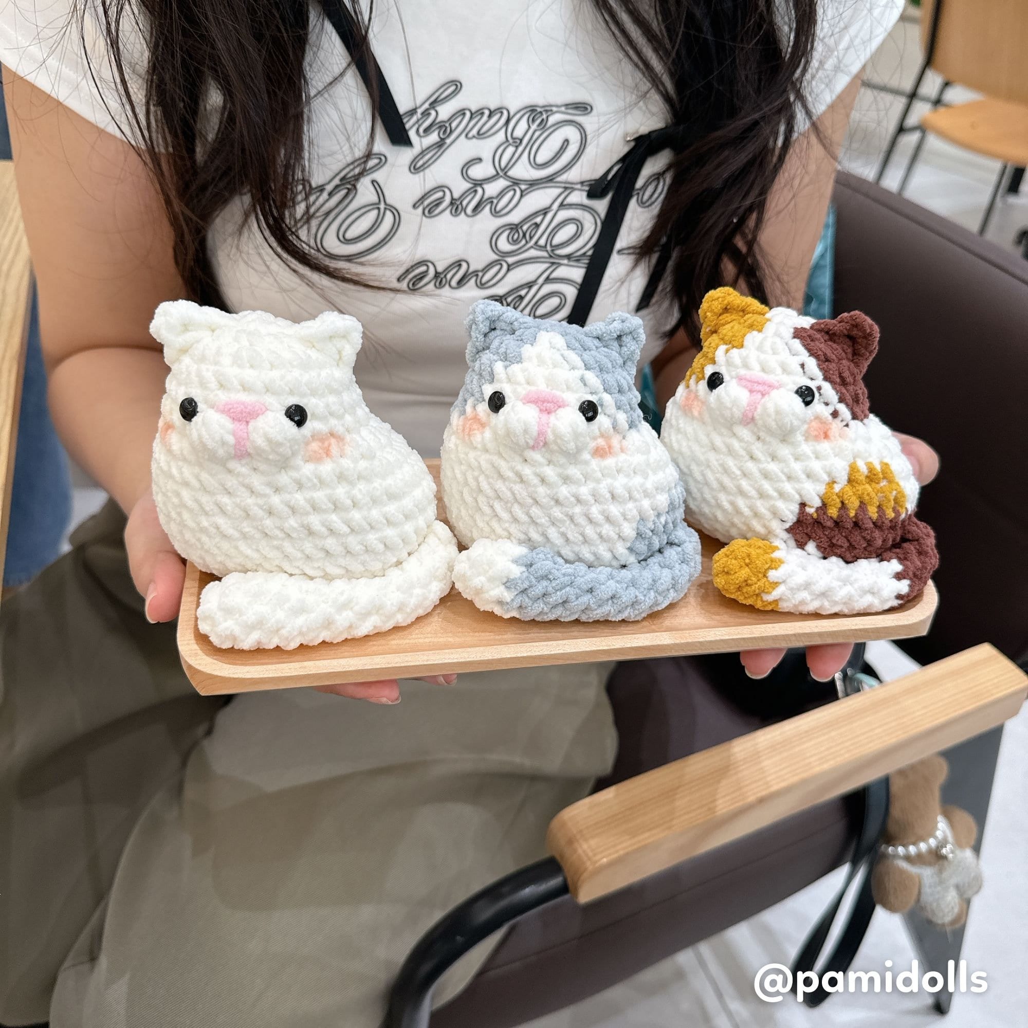 あみぐるみ　ぶたさん ルン♪ルン♪【3番目オーダー商品完成】ハンドメイド Amazon | ぶたさんのあみぐるみ キット 12色の中から1色 小 長さ