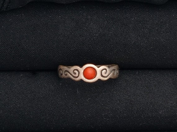 Vintage handmade 925 Sterling ring, ring with red… - image 1