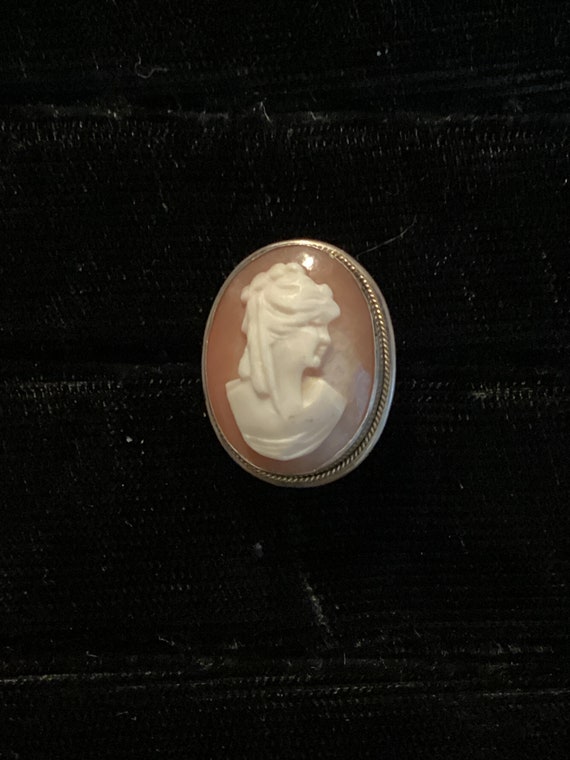 Antique Victorian Carved Cameo  Beautiful Woman Ri