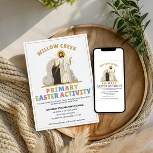 Pu&ograve; includere: Un invito e uno smartphone mostrano il testo "Willow Creek Primary Easter Activity". L'invito presenta un'illustrazione di Ges&ugrave; Cristo. L'evento &egrave; in programma per sabato 5 aprile 20XX alle 11:30.