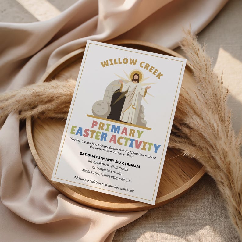 Pu&ograve; includere: Un invito rettangolare con bordo dorato, con il testo "Willow Creek Primary Easter Activity". L'invito include un'illustrazione di Ges&ugrave; Cristo e il testo "Saturday 5th April 20XX | 11.30AM."