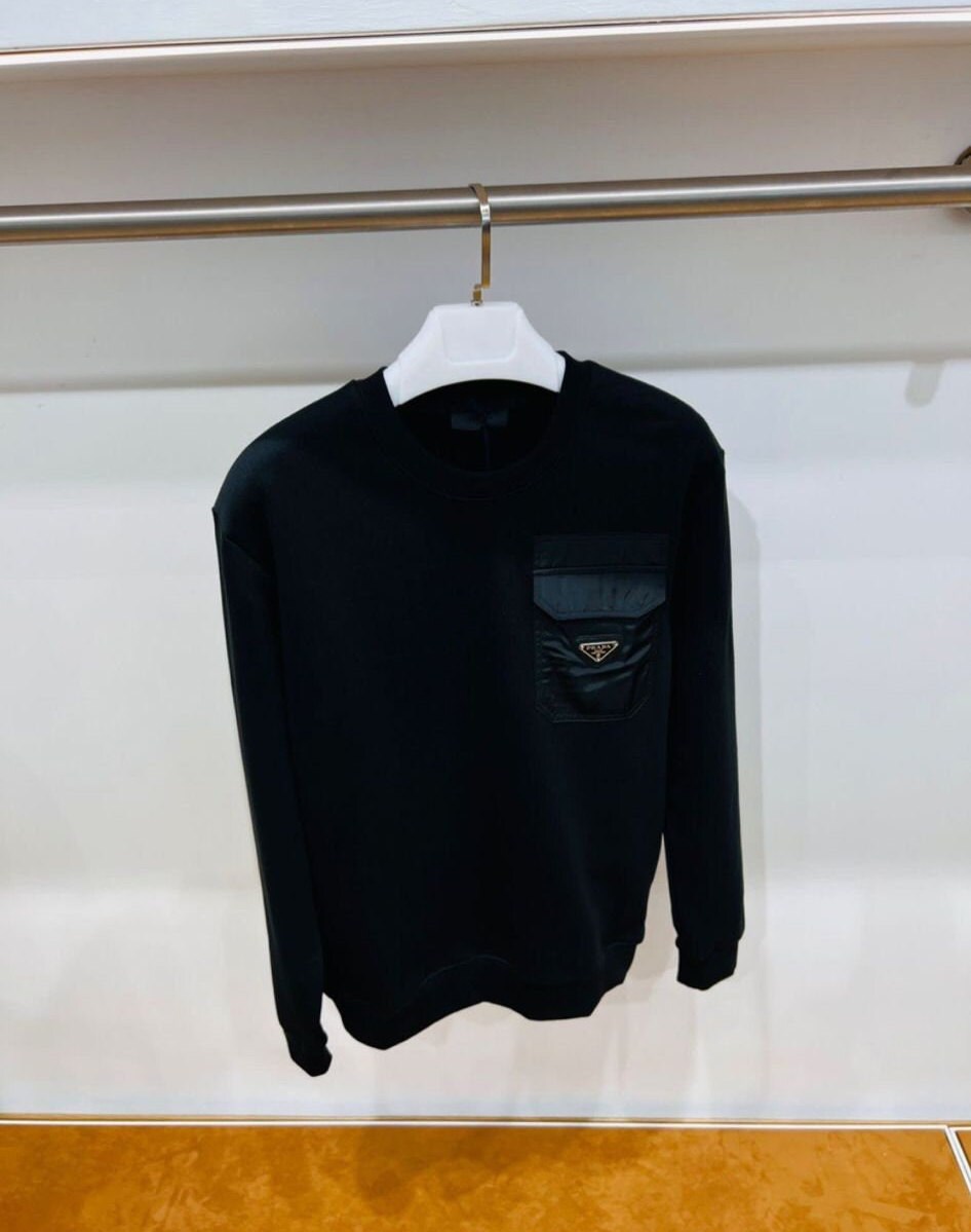 Prada Cross - WorldpiweekShops - Body & Messenger Trainers for Men - Prada  logo crew-neck sweater