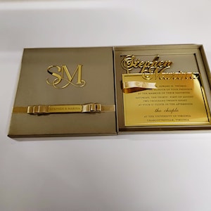 Scatola per inviti in oro acrilico, design quadrato, scatola per inviti di lusso personalizzabile, invito a nozze in oro