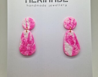 Patterned pink and white earrings
