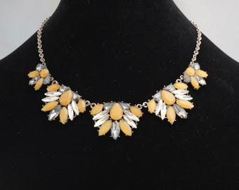Yellow Gray Rhinestone Silver Tone Statement Necklace Lobster Clasp 16-18 Inches