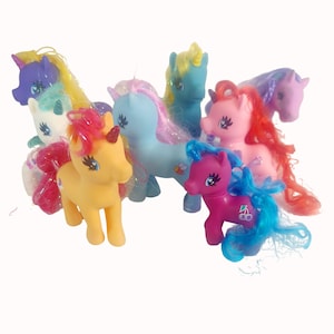 Lot Of 8 Gi-Go Wonder Pony Land Plastic Toy Ponies Unicorns Brushable Hair