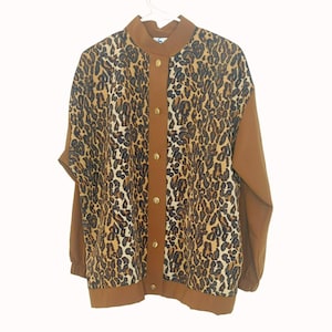 Vintage 1990s Sport Savvy Womens Medium Animal Print Leopard Wind Track Jacket