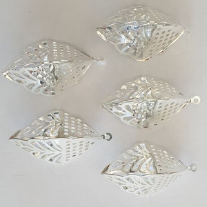 pendant prints