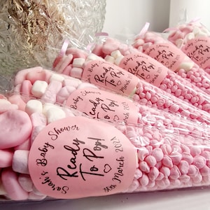 Baby shower - gender reveal - party cones - sweet favours - baby girl - pink cones