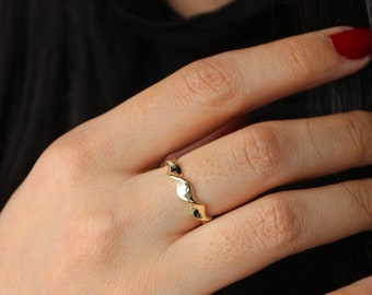 Twisted Ring • 14K Gold Plated • Geometric Ring • 925 Silver • Daily Rings • Fashion Jewelry • Stylish Ring • Gift for Her • Christmas Gift